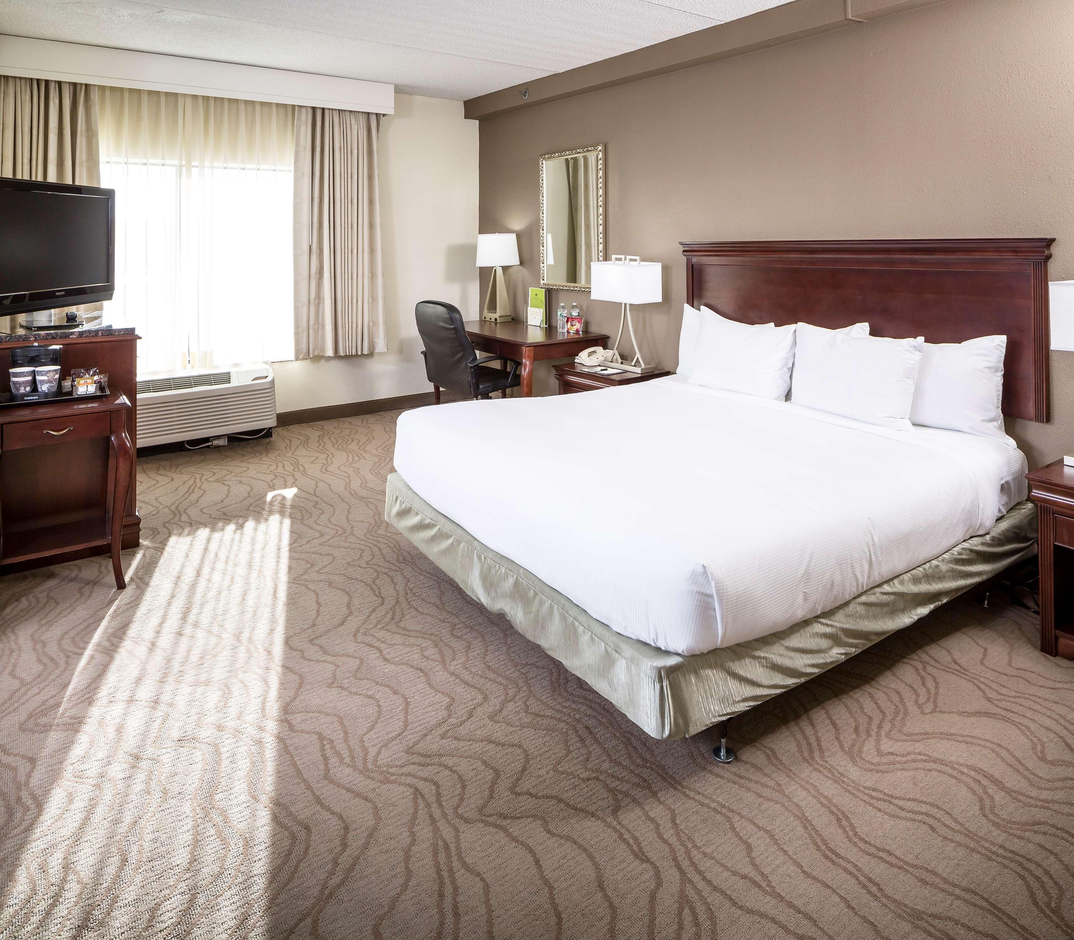 Doubletree By Hilton Boston-Milford Hotel Eksteriør billede