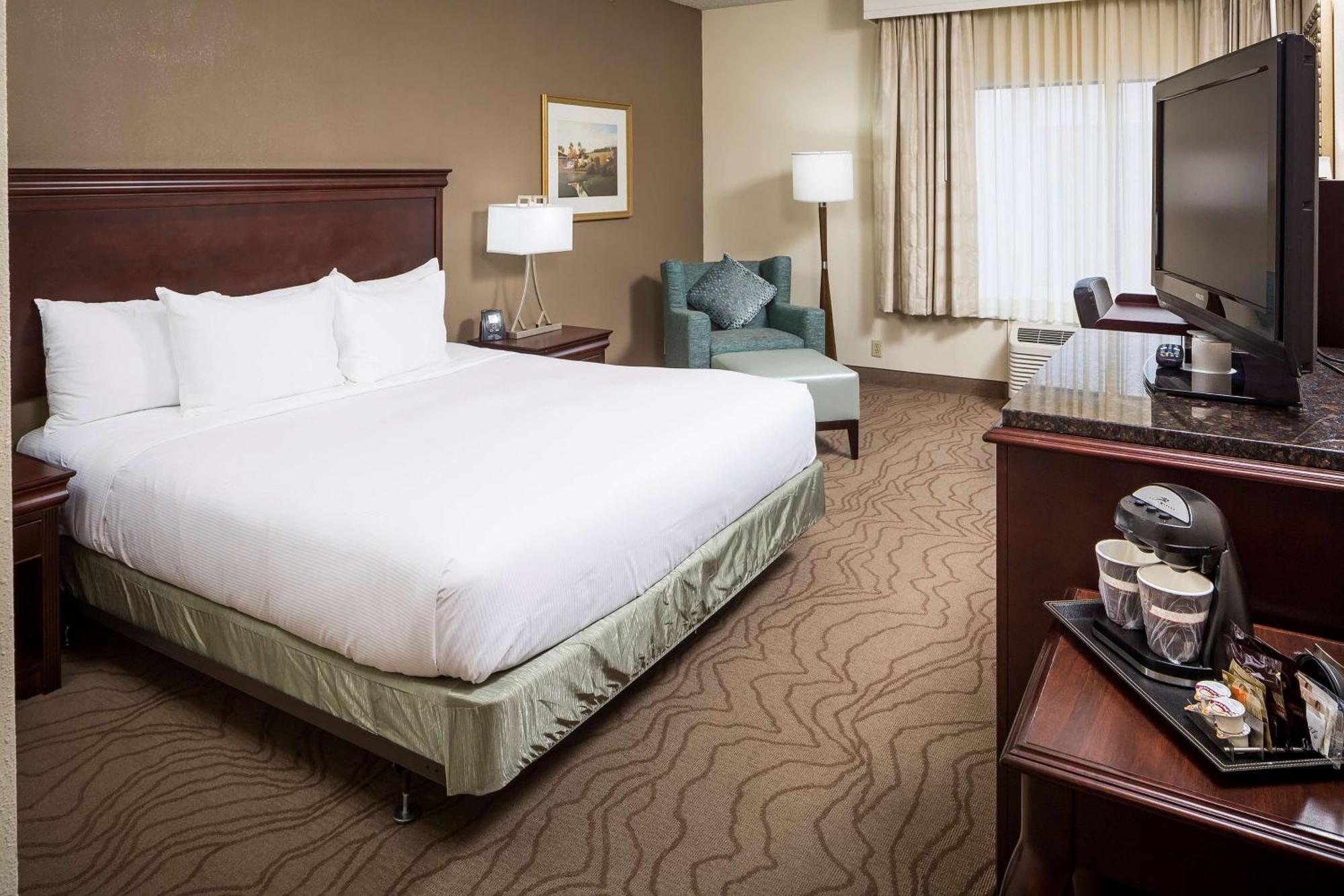 Doubletree By Hilton Boston-Milford Hotel Eksteriør billede